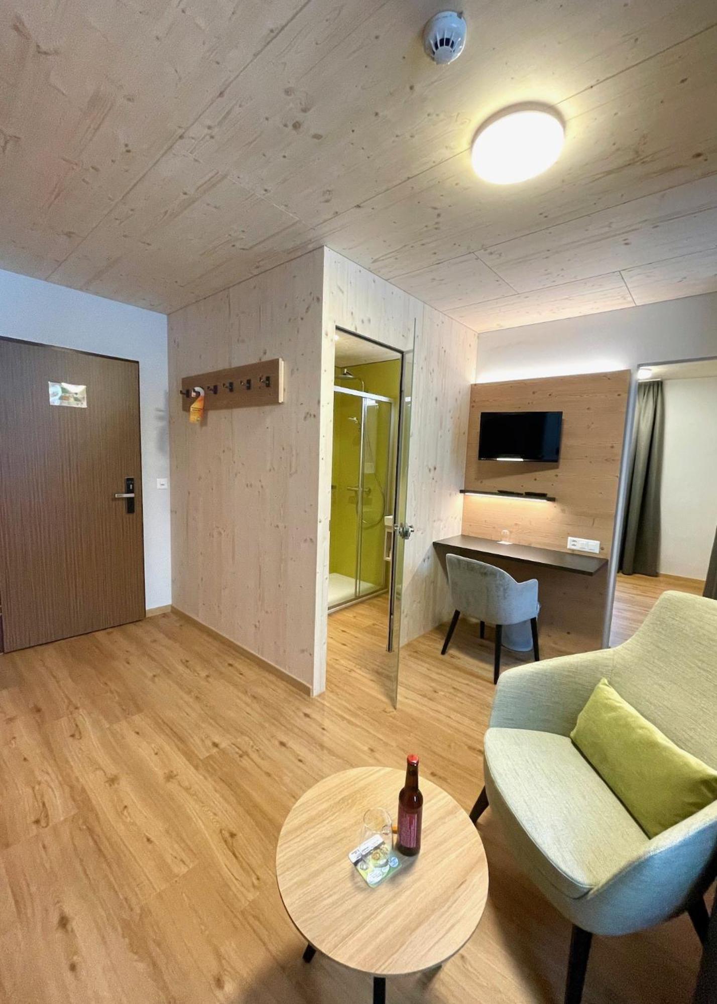 Boutique Und Bier Hotel Des Alpes Fiesch Exteriör bild