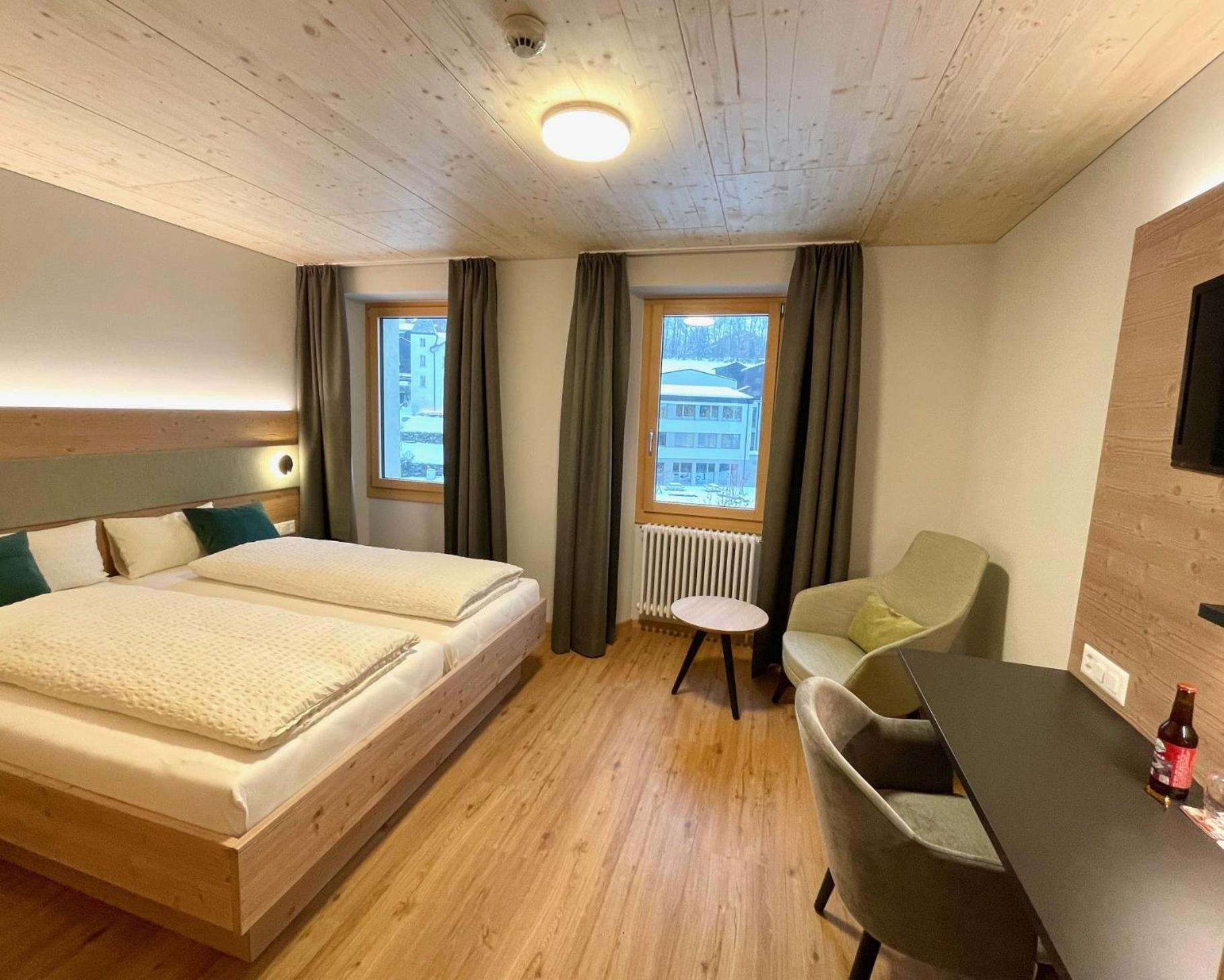 Boutique Und Bier Hotel Des Alpes Fiesch Exteriör bild