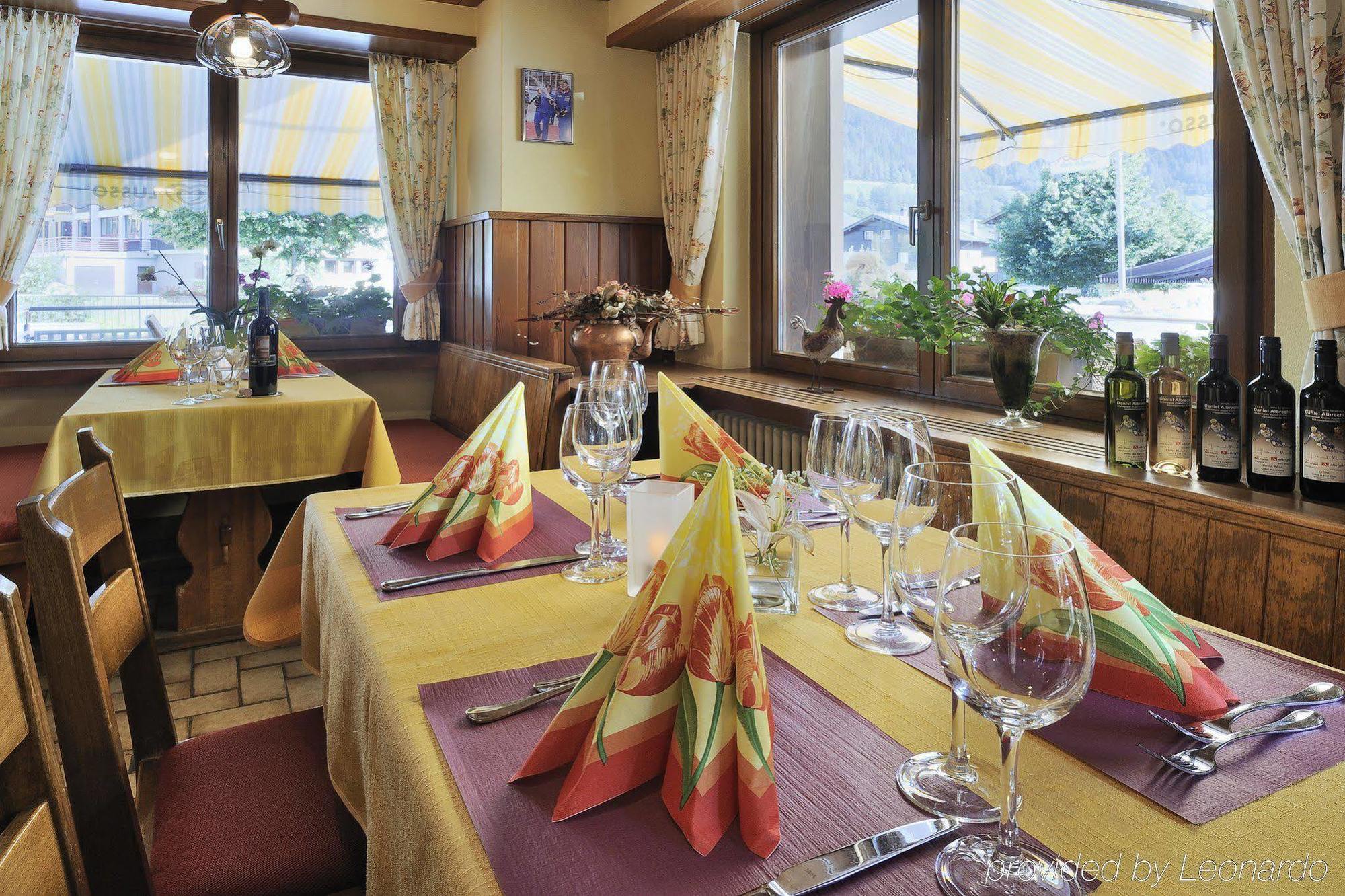 Boutique Und Bier Hotel Des Alpes Fiesch Restaurang bild